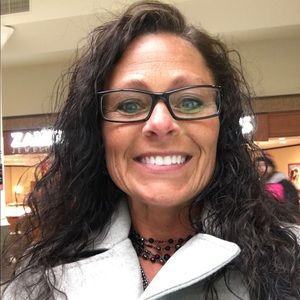 Meet your Posher, Pamela